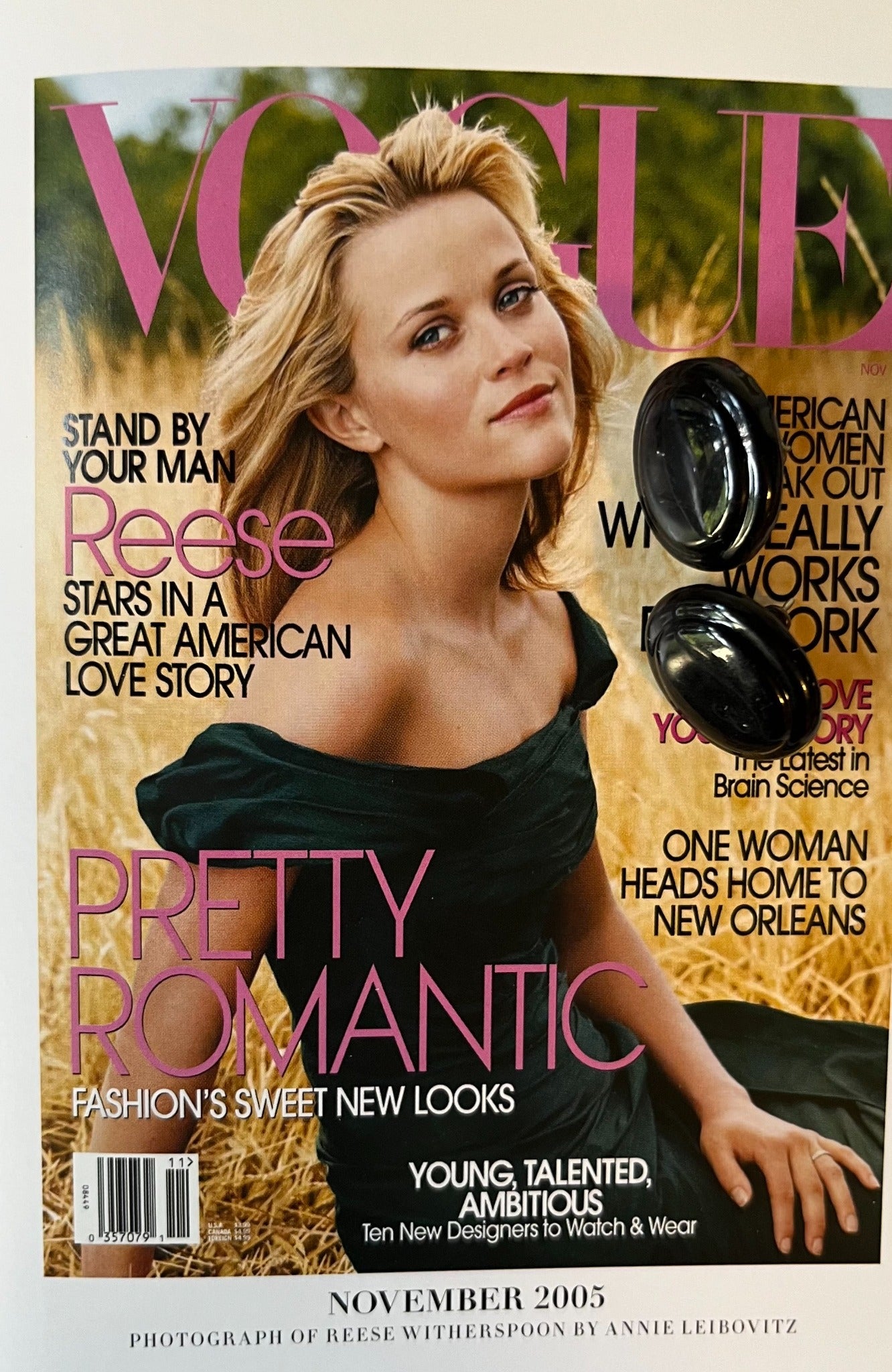 Vintage glossy black oval dome earrings