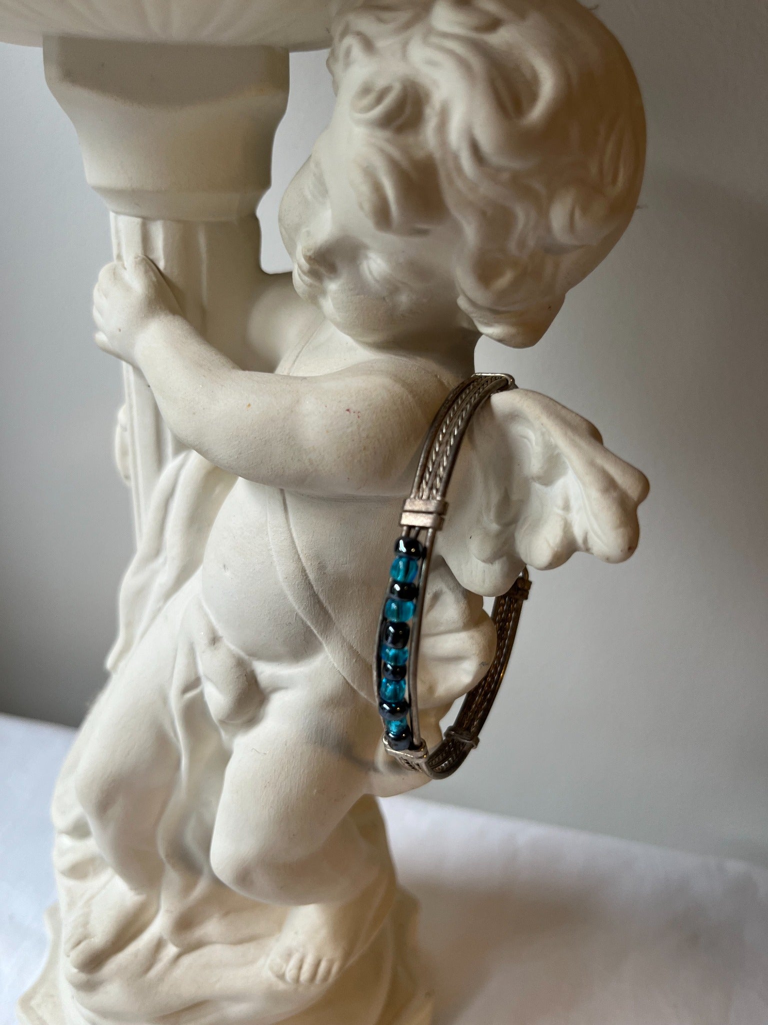 Vintage silver-tone cable bracelet with blue and black beads