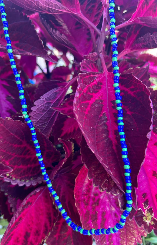 Vintage blue and green seed bead necklace