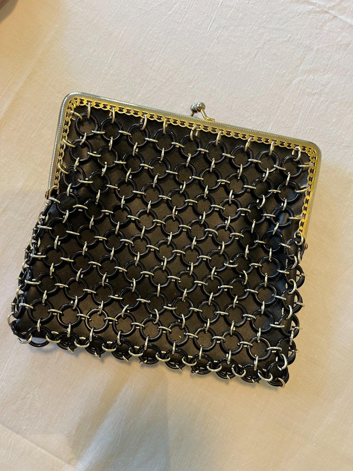 Vintage Delill black ring mesh clutch purse