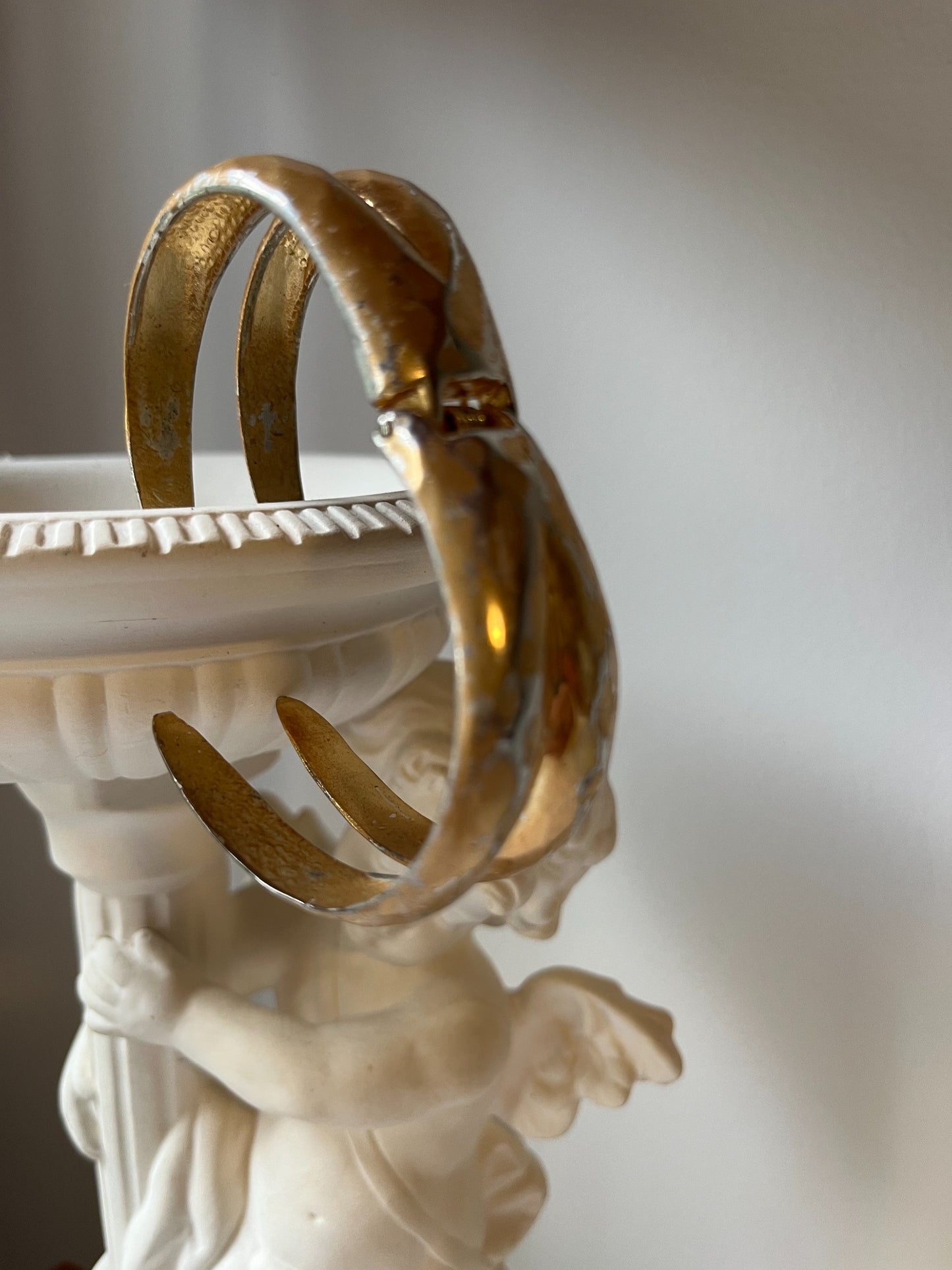 Vintage gold-tone sculptural hinged cuff bracelet
