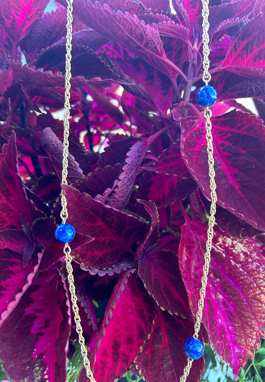 Vintage silver-tone chain necklace with blue beads