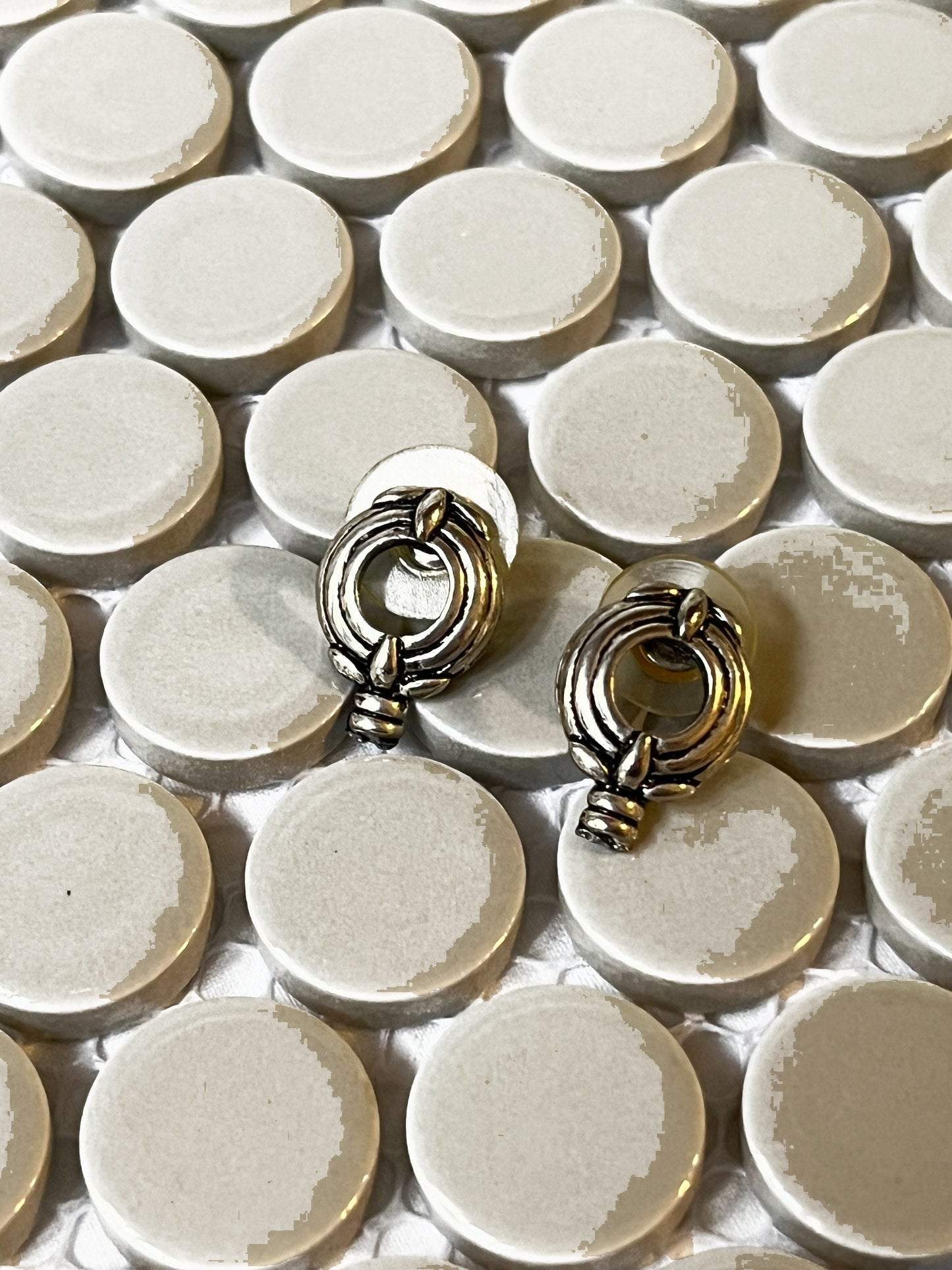 Vintage silver-tone ornate circle earrings