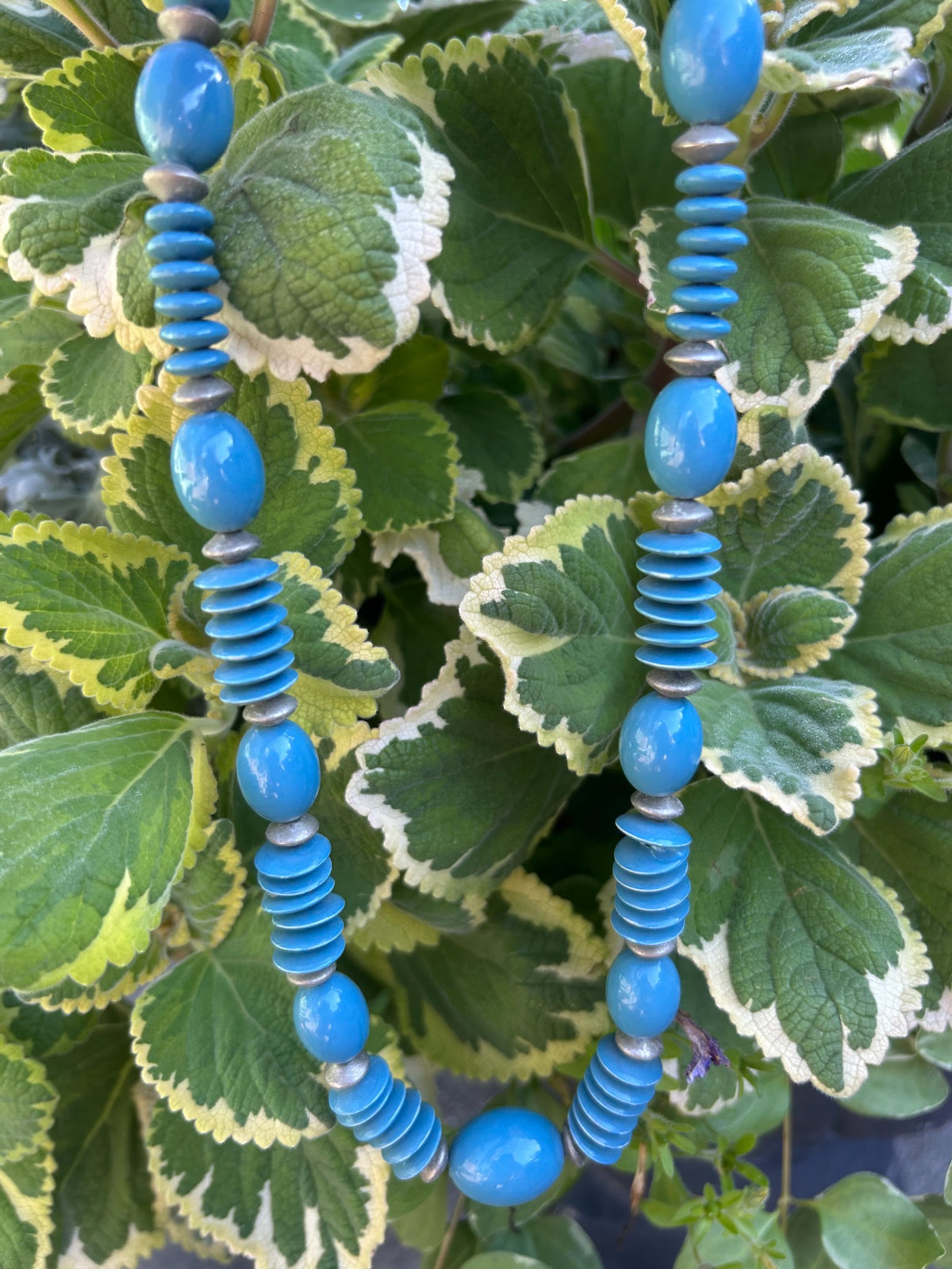 Vintage turquoise sculptural bead necklace